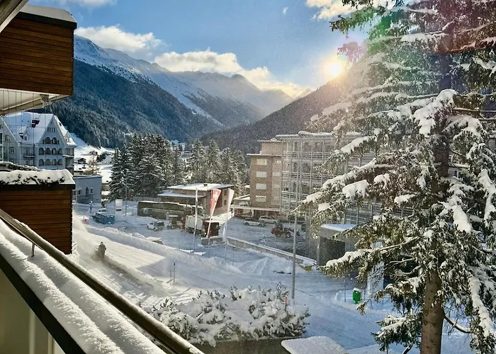 1-room - Newly Renovated And * 达沃斯